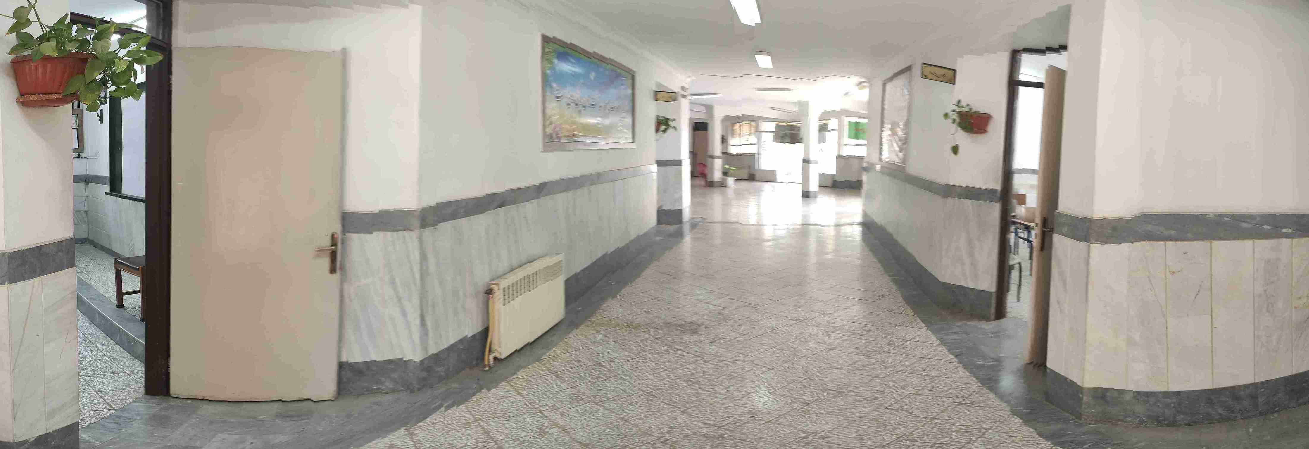 دبیرستان ایزدی - طبقه اول